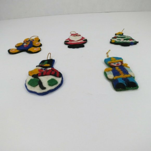 Lot of 5 Vintage Felt Christmas Ornaments - Hand Made, Glued, Flat - Bear, Santa - Picture 8 of 9